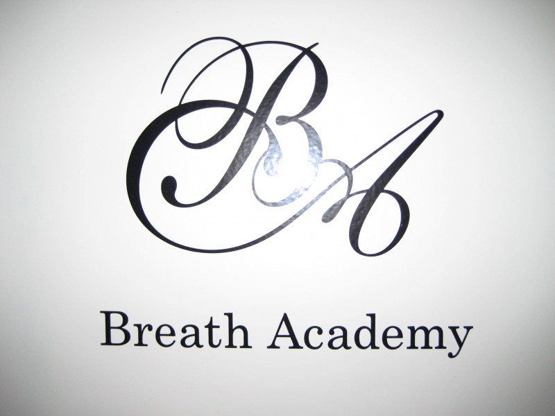 ブレスアカデミー