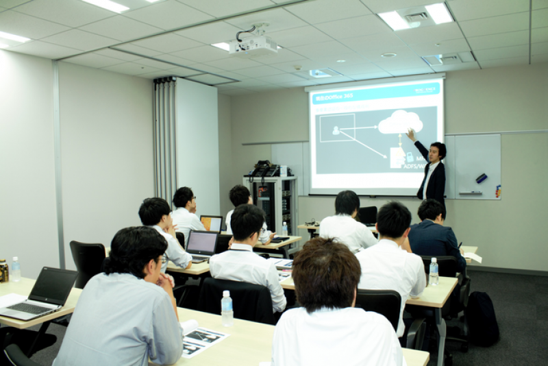 Office 365 実践セミナー！ ～移行時/導入後のお悩みポイントをMicrosoft MVPが解決します～