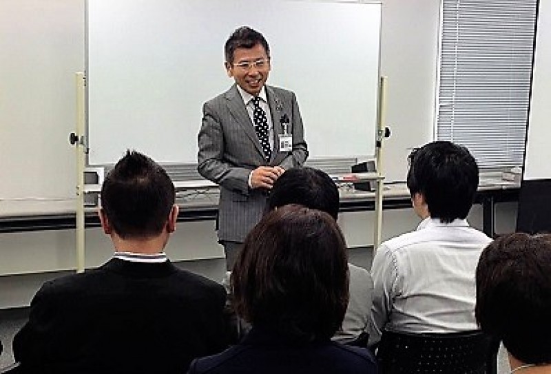 自然に会話が盛り上がる！好かれる人の話し方